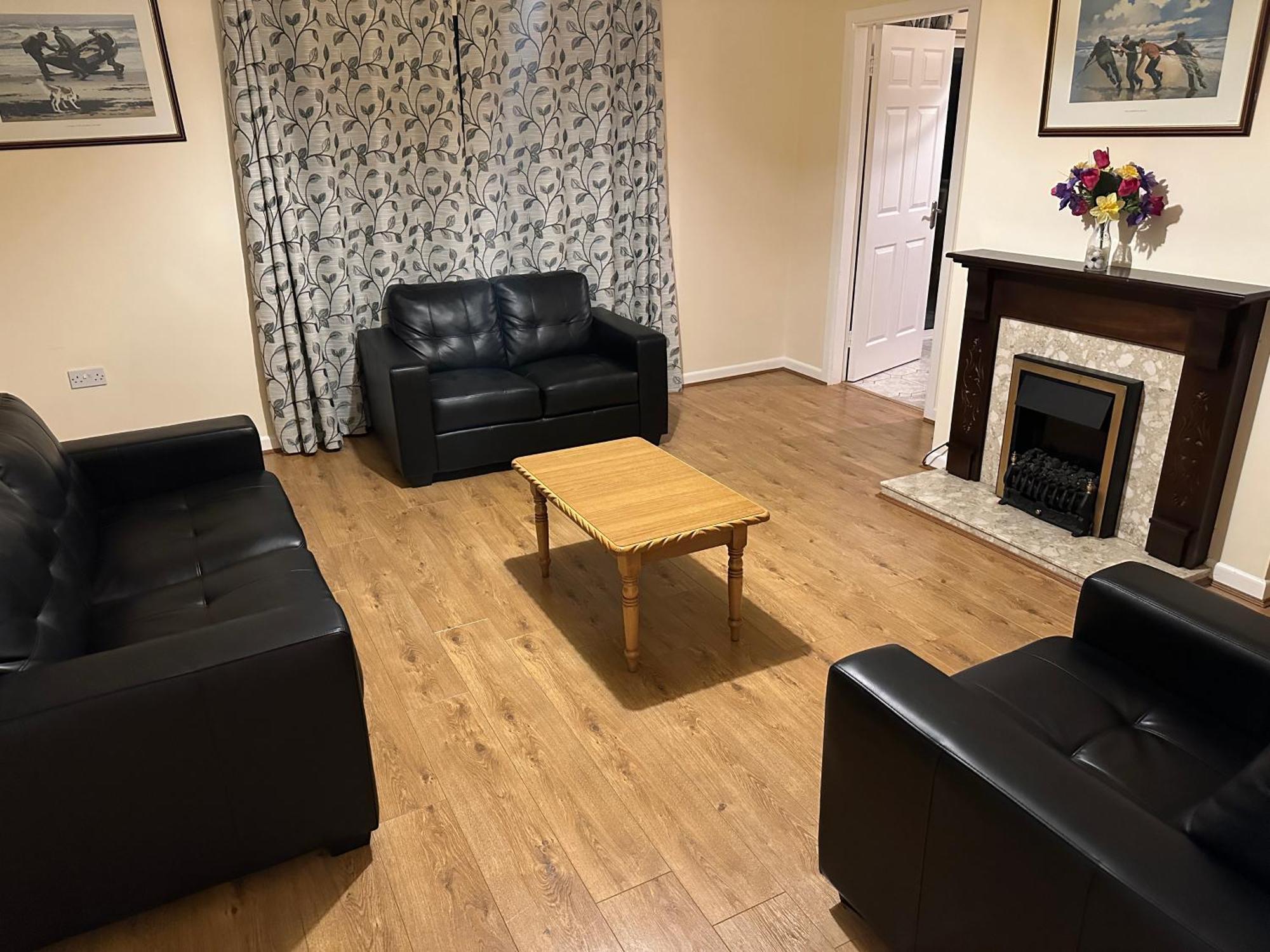 Spanish Point Holiday Homes Екстер'єр фото
